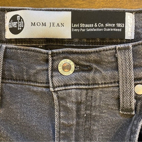 Levi’s 30 (US 10/11) Mom Jeans Silver Tab Gray High Rise Womens Stretch Tapered - Picture 8 of 15